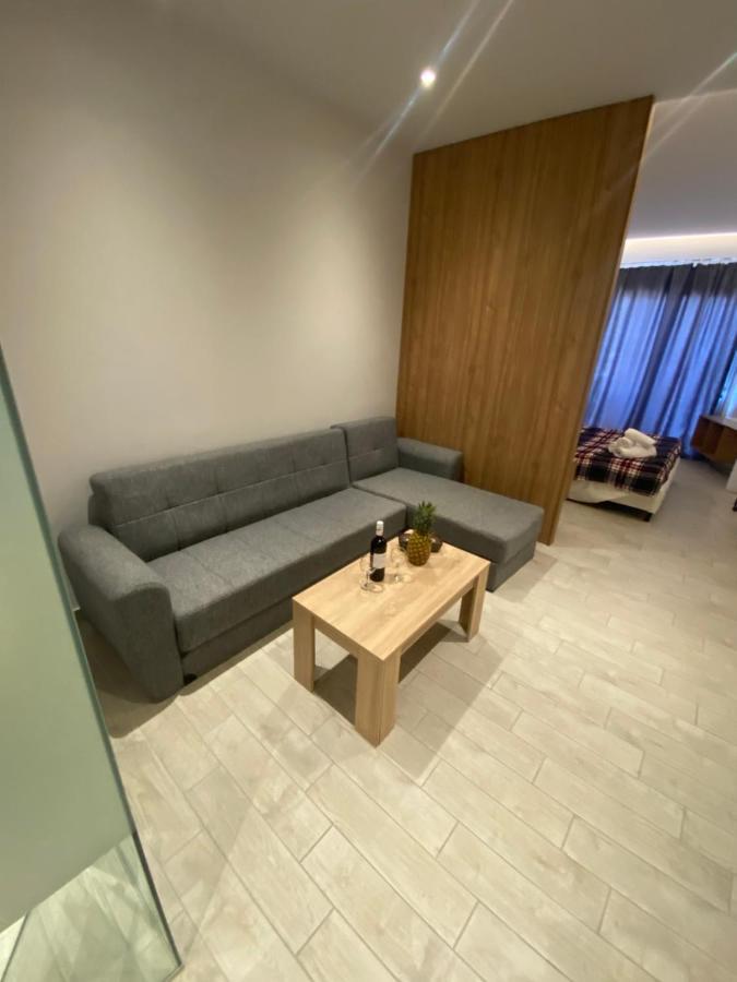 Stegna Premium Apartment อาร์คานเยโลส ภายนอก รูปภาพ